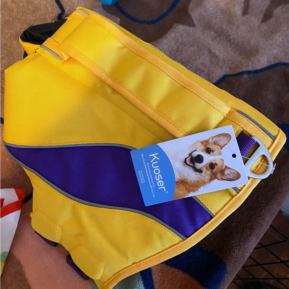 Dog life jacket